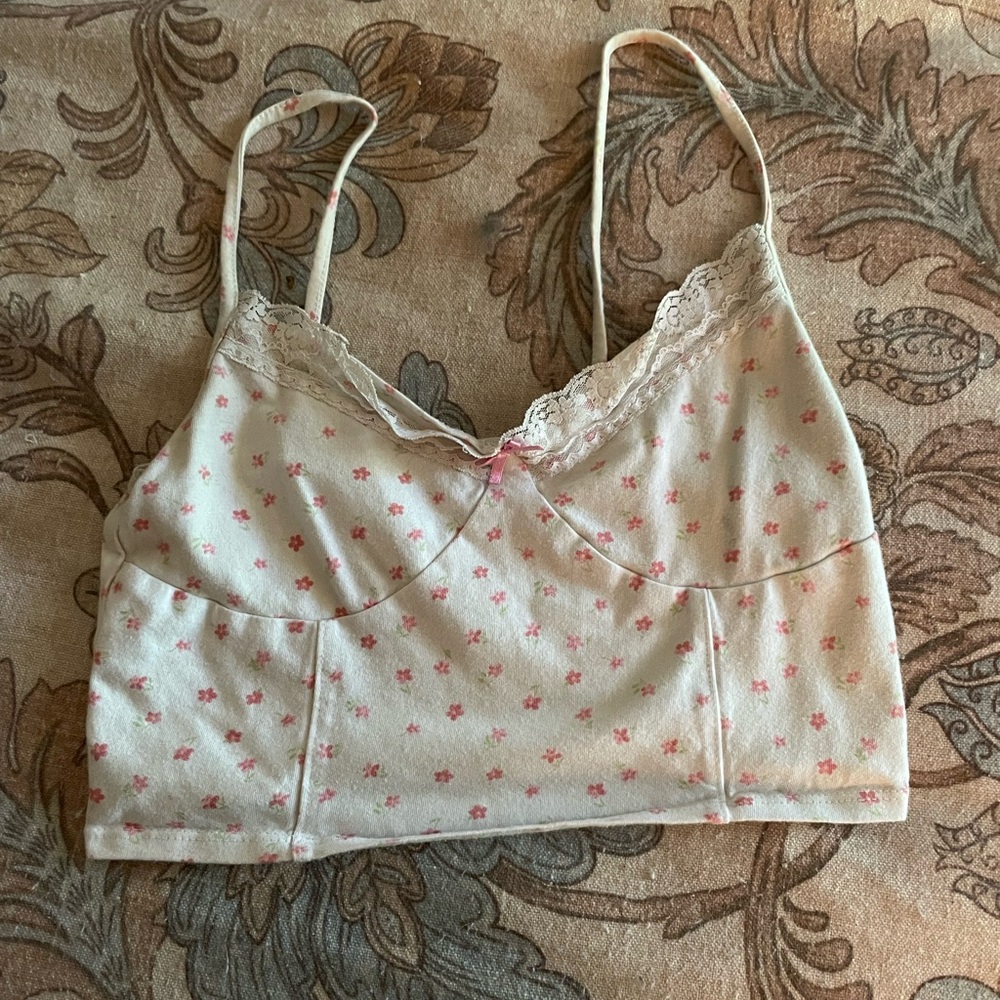 PacSun Floral Crop Top